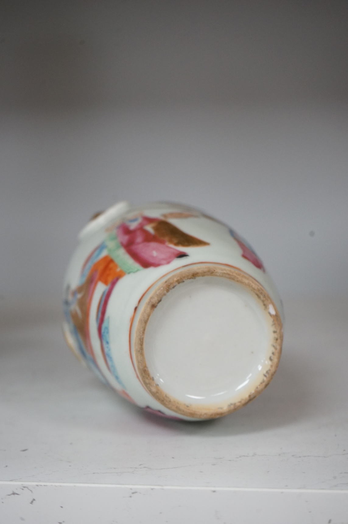 A 19th century Chinese famille rose small vase, 17cm high